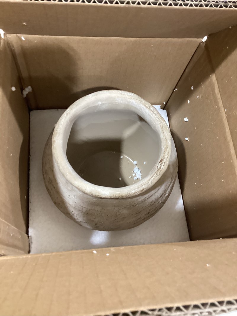 Condition photo showing Good Condition for Briful 6.1'' Large Ceramic Rustic Vase Shabby Vintage Textured Vase, 4.72'' Wide Mouth Pampas Jar Vases Pottery for Fake Flowers Branches, Farmhouse Home Décor, Weddings Shelf Table Decor, Cream White