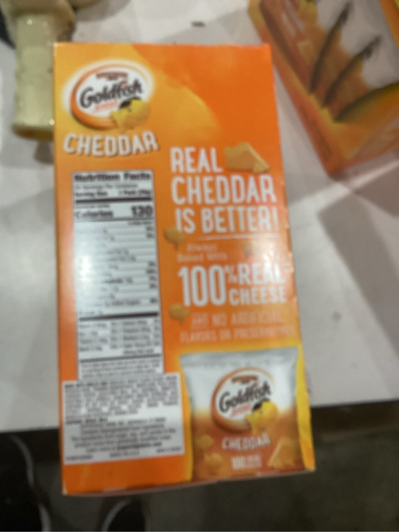 Condition photo showing New/Like New for Goldfish Cheddar Cheese Crackers  Baked Snack Crackers  1 oz on-The-Go Snack Packs  20 Count Box