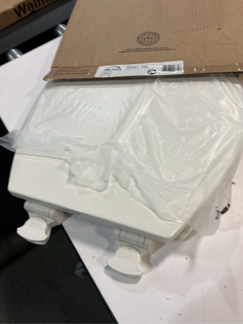 Condition photo showing Good Condition for bemis 500ec346 round closed front toilet seat with cover in biscuit