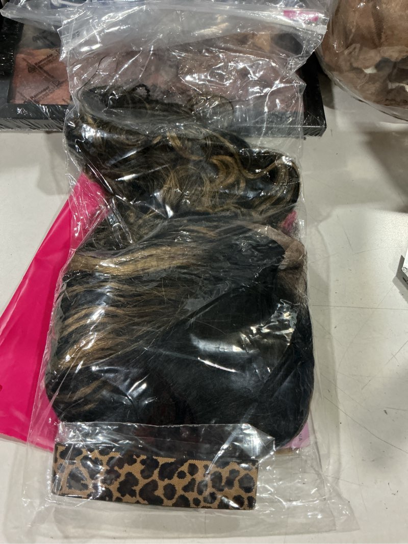Condition photo showing Good Condition for 30 inch ombre highlight lace front wig human hair pre plucked 13x4 hd transparent 1b/27 ombre lace front wig body wave hd lace frontal wigs human hair with baby hair transparent 180% density for women 30 inch 1b/27# blonde omber