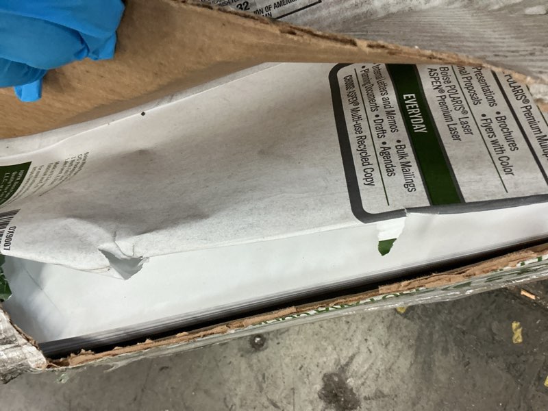 Condition photo showing Good Condition for multi-use copy paper,11x17,white,pk5,  pk 5