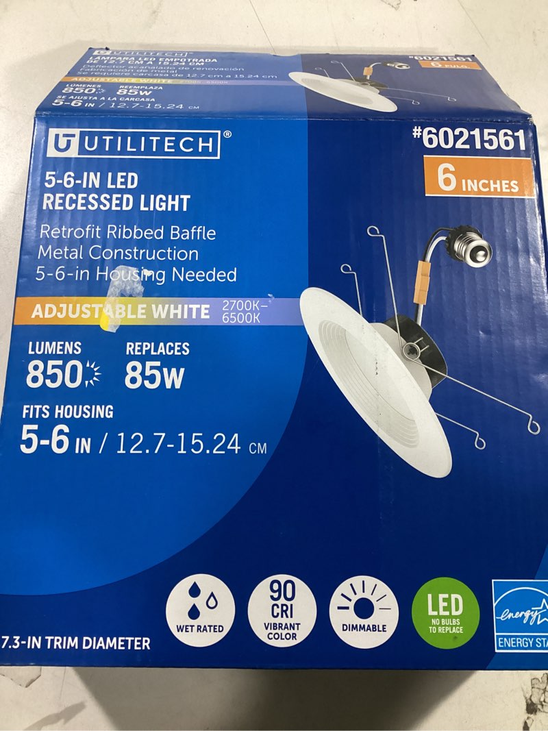 Utilitech white 5-in or 6-in 850 -Lumens Warm White Round Dimmable LED Wet rated Recessed Downlight