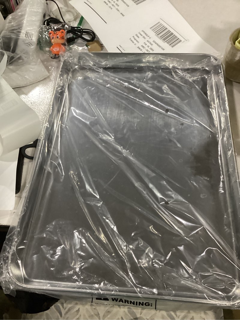 Condition photo showing New/Like New for Baking Sheets Set of 2, Bastwe 20 inch Stainless Steel Bakeware Baking Pans, Healthy & Nontoxic & Rustproof & Easy Clean & Dishwasher Safe