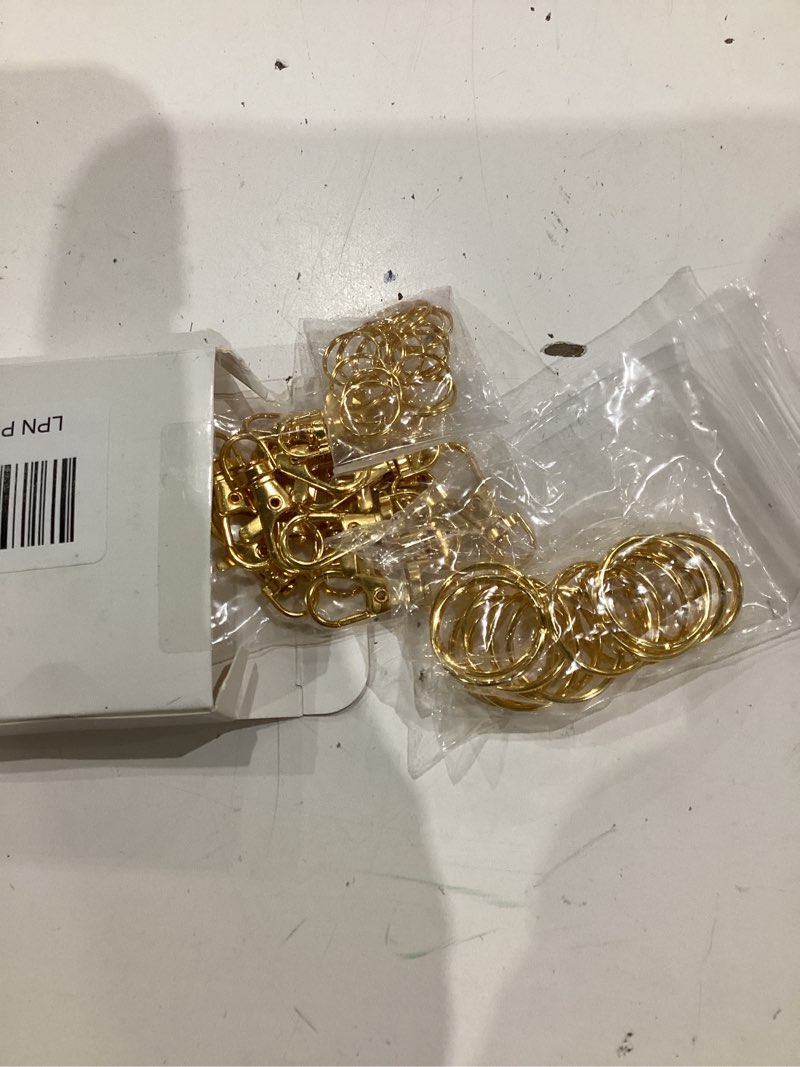 Condition photo showing Good Condition for leobro 60 pcs swivel snap hooks and key rings, keychain clips and key chain rings, lobster claw clasps for key chains, jewelry, crafts, gold