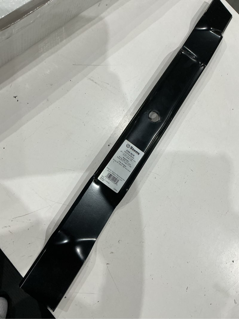 Condition photo showing As Is for stens 335-819 mulching blade murray 056217e701ma,black