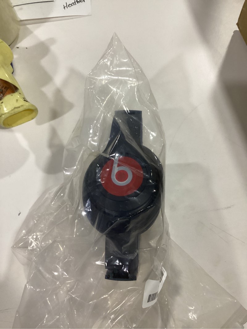 Condition photo showing Good Condition for Beats Studio Pro - Premium Wireless Over-Ear Headphones- Up to 40-Hour Battery Life, Active Noise Cancelling, USB-C Lossless Audio, Apple & Android Compatible - Navy Navy Beats Studio Pro