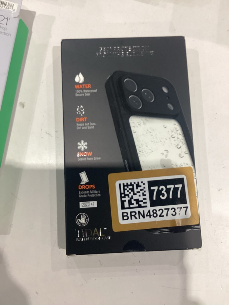 Condition photo showing Good Condition for body glove tidal waterproof phone case for iphone 17 pro - black/clear