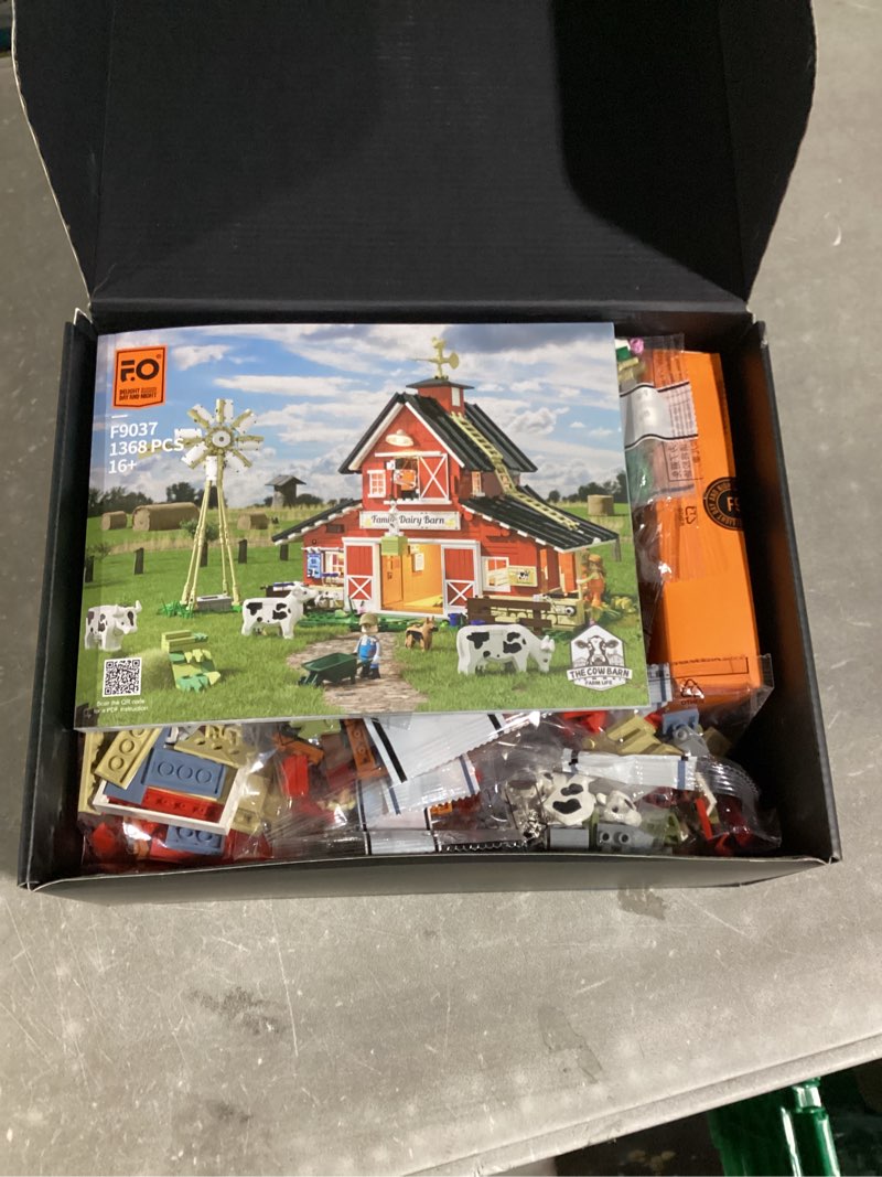 Condition photo showing New/Like New for FUNWHOLE Farm Cow-Barn Lighting Building-Bricks Set - Farm Life Cow Barn House Collection LED Light Building Construction Set 1368 Pcs for Adults and Teen