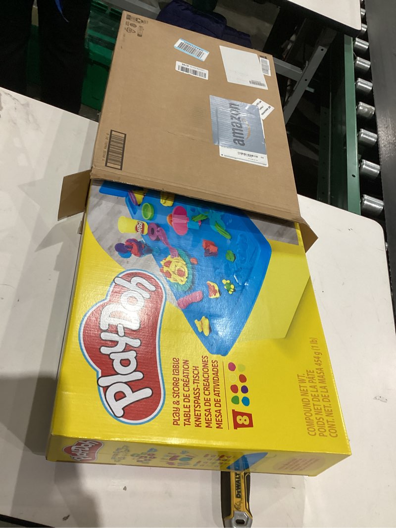 Play-Doh Play 'n Store Table Toy, 25+ Accessories, 8 Cans of Assort. Colors, Back to School Classroo