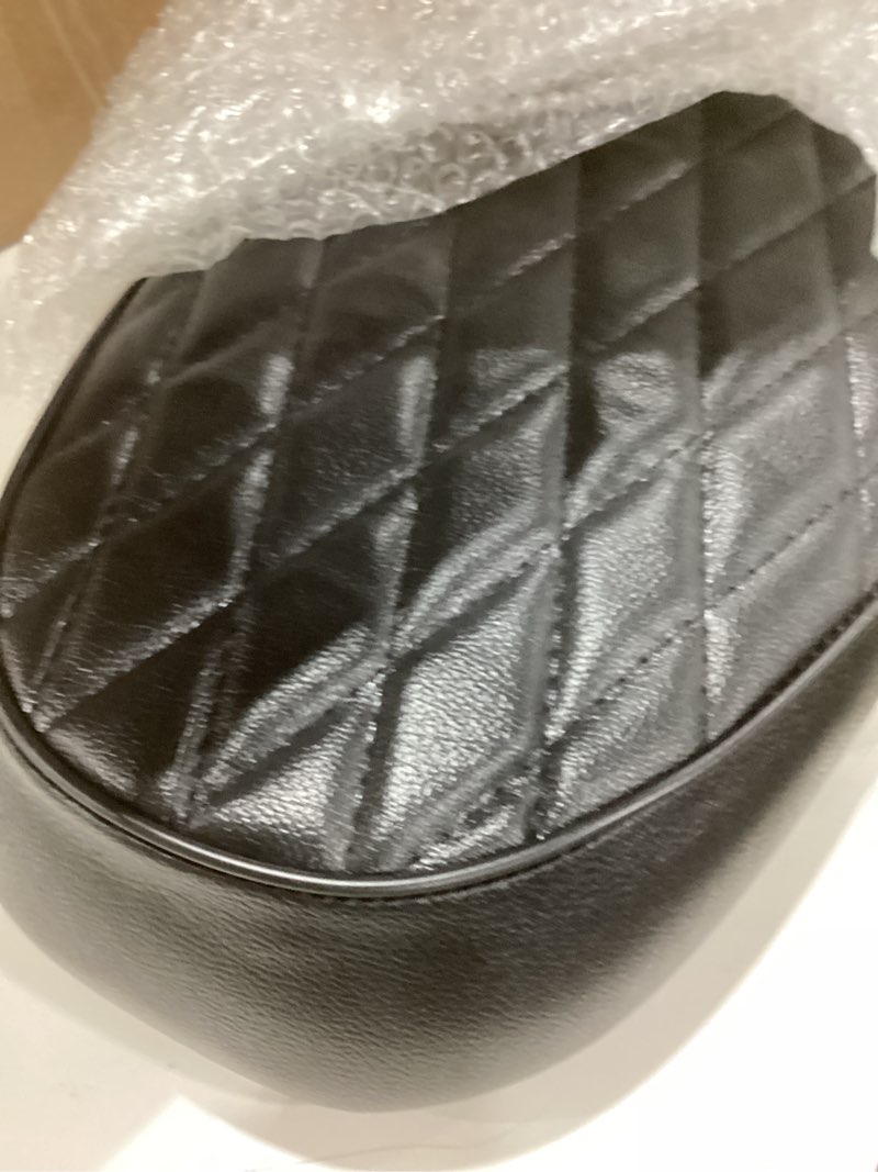 Condition photo showing Good Condition for black vintage motorcycle flat rhombus retro saddle seat for cafe racer kz400 kz550 k750 z650 w650 cb100 cb125 cb175 cb200 cb350 cl200 cl350 black-flat-1