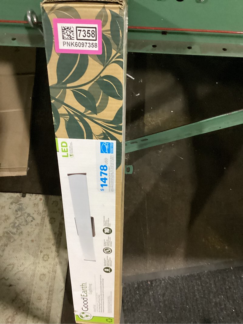 Condition photo showing New/Like New for good earth lighting led lighting seattle 32”