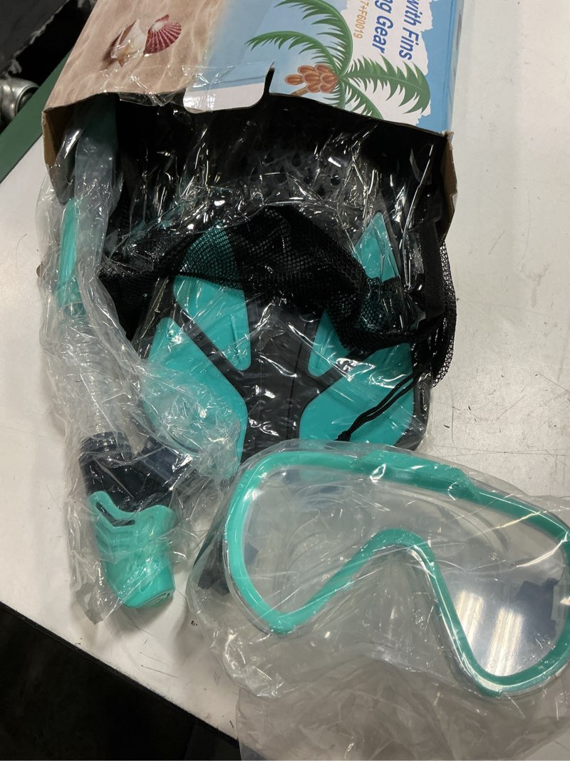 Condition photo showing Good Condition for ubekezele snorkeling gear for adults men women,4 in 1 snorkel set with panoramic view diving mask anti-fog anti-leak,dry top snorkel,fins and travel bag for swimming,snorkeling and travel diving transparent green small-medium