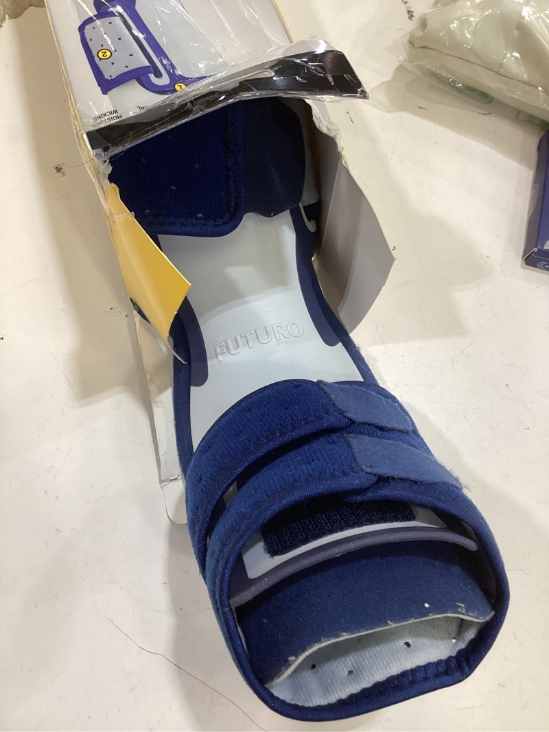 Condition photo showing As Is for futuro plantar fasciitis night support, adjustable