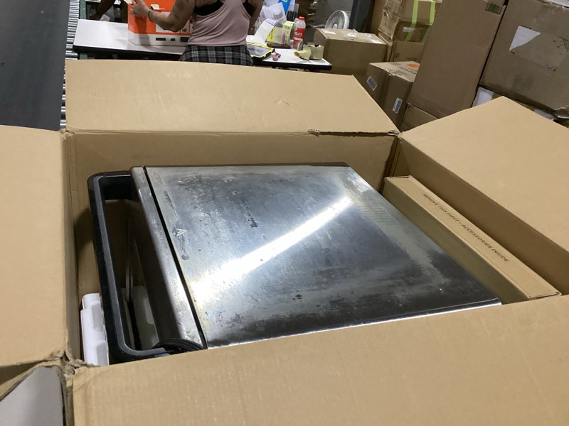 Condition photo showing Good Condition for ninja air fryer & toaster oven combo | 10-in-1 foodi xl pro air fry countertop oven | fit a 5-lb chicken & sheet pan of vegetables | bake, dehydrate, toast & more |1800 watts | stainless steel | dt201 silver/piano black