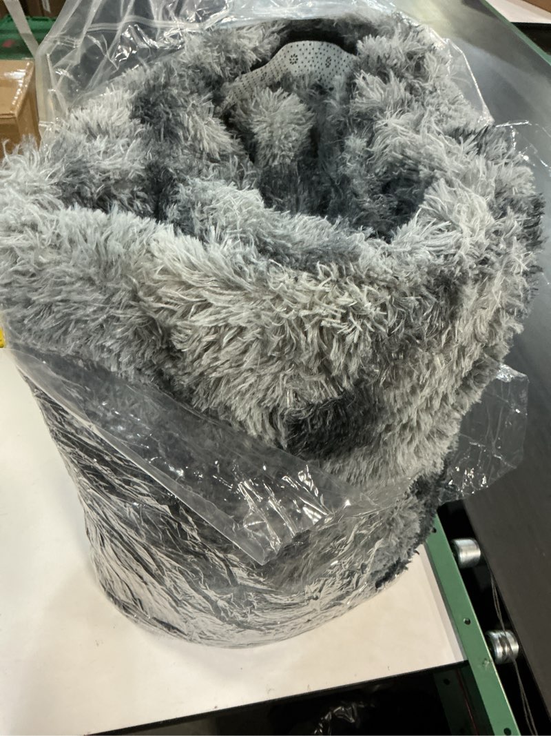 Condition photo showing Good Condition for Shag Area Rugs for Bedroom Living Room,6X9 Ultra Soft Fluffy Area Rugs for Dorm, Indoor Carpet Nursery Rugs for Kids Room Home Decor, Black Grey