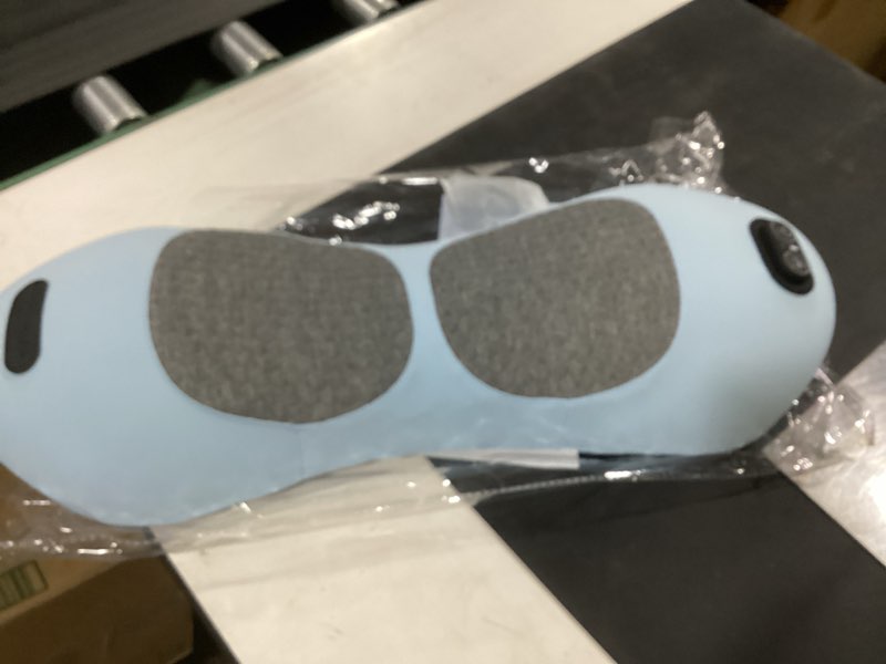 Condition photo showing Good Condition for original therava 3-in-1 back massager with traction lift, heat, & vibration massage | lower and upper back relief and muscle relaxation