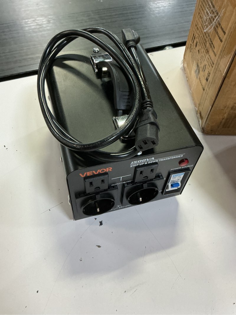 Condition photo showing Good Condition for vevor voltage converter transformer, 1000va, heavy duty step up/down power transformer, convert from 110v to 220v and 220v to 110v, black