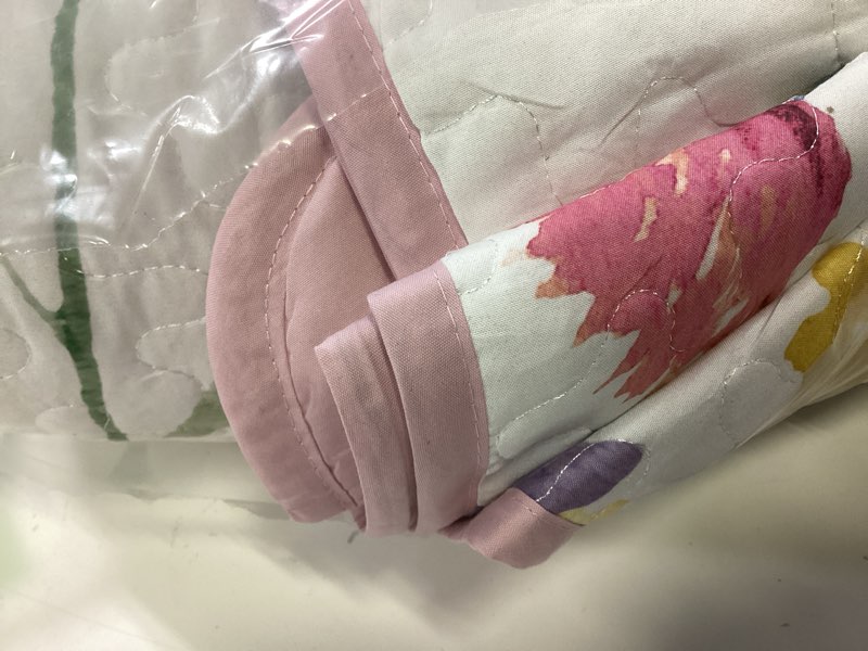 Condition photo showing Good Condition for anibedding king quilt set, pink floral bedspread soft microfiber lightweight king size quilt bedding sets reversible flower coverlet for all season(king, 104"x90") pink king