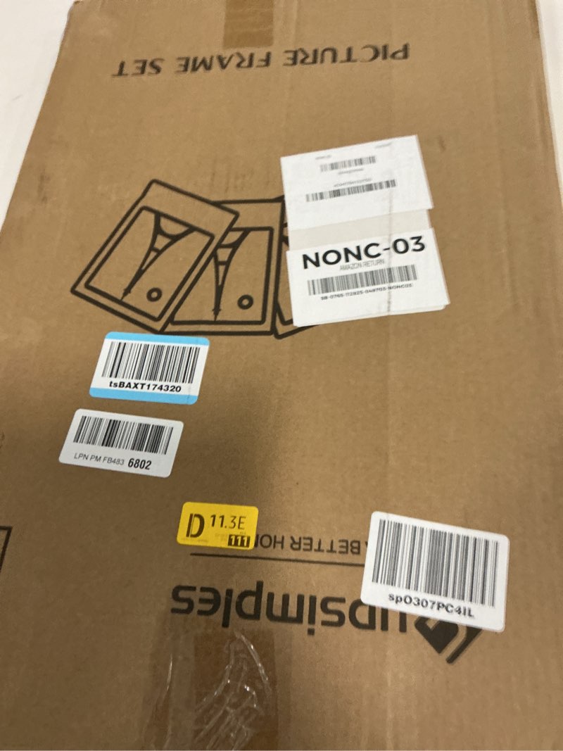 Condition photo showing New/Like New for upsimples 16x24 Picture Frame Natural 3 Pack, Scratch-Proof Poster Frames 16 x 24 for Photo Gallery 