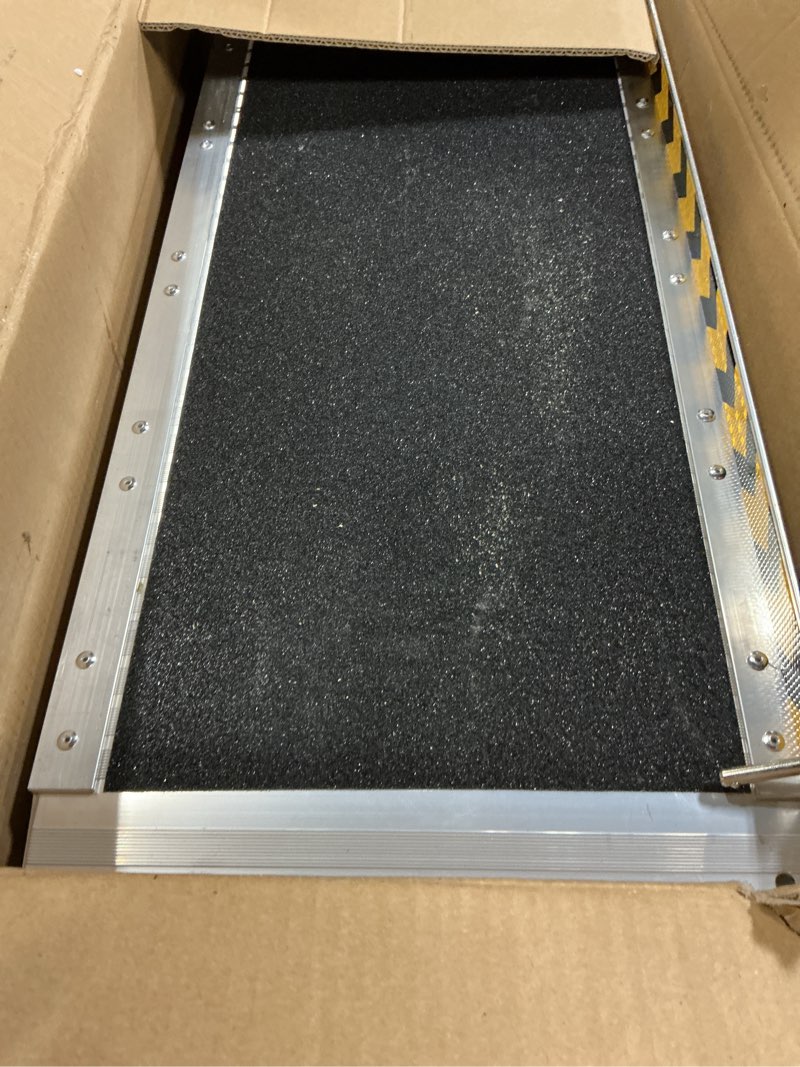 Condition photo showing Good Condition for Heavy Duty 5 FT Wheelchair Ramp - 600 Lbs Weight Capacity, Non-Skid Aluminum Ramp with Reflective Strips & Transition Plate for Home Use 5 feet