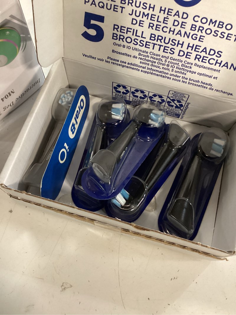 Condition photo showing New/Like New for oral-b io ultimate clean replacement brush heads, 5 count, 4 ultimate clean + 1 gum & sensitive black black 1 count (pack of 5)