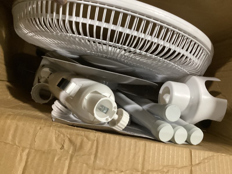 Condition photo showing Good Condition for ez-chill 16” oscillating pedestal fan, 3-speed options, 90-degree oscillating head, adjustable height and tilt, powerful air flow, white, mtsp15-16az