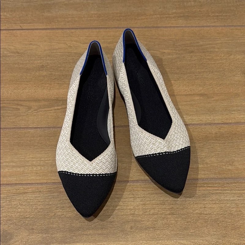 rothy's pointed toe tuxedo flats in cream and black size 9