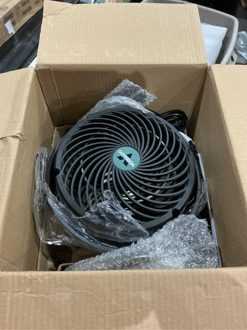 https://lotting-media.assets.bidfta.com/lotting_9ad9c424-3612-488b-9f27-0640705bd35b