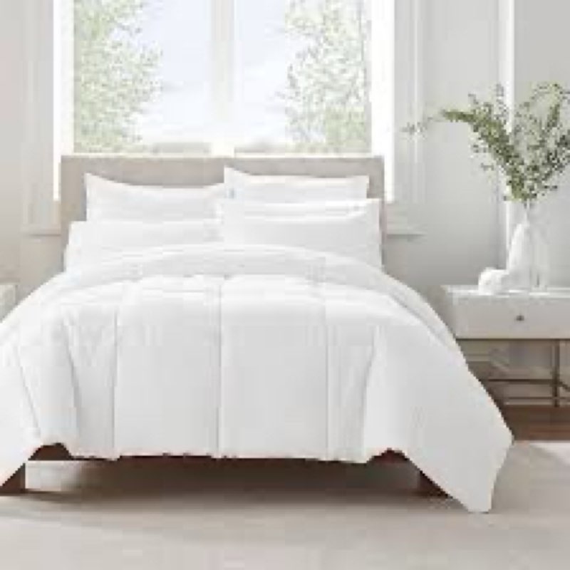 Serta ComfortSure Soft Box Stitched Down Alternative Bedding Comforter Duvet Insert with 4 Corner Loops for All Season, White, Full
