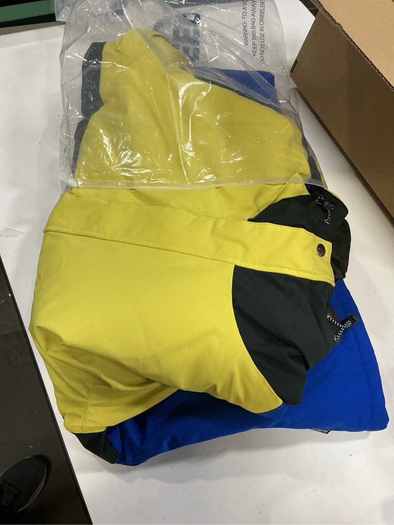 Condition photo showing Good Condition for Womens Waterproof Ski Jacket Warm Winter Snow Coat Windbreaker Hooded Thick Snowboard Jacket Black Lime Small
