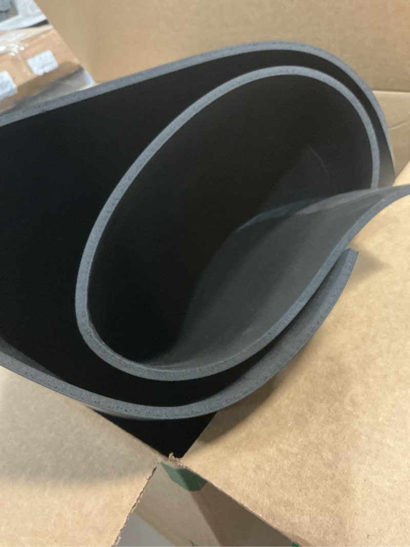 Condition photo showing Good Condition for manduka x yoga mat 71" - 5mm | high performance fitness mat | durable design | yoga, outdoors, stretching | 71 x 24 inches black
