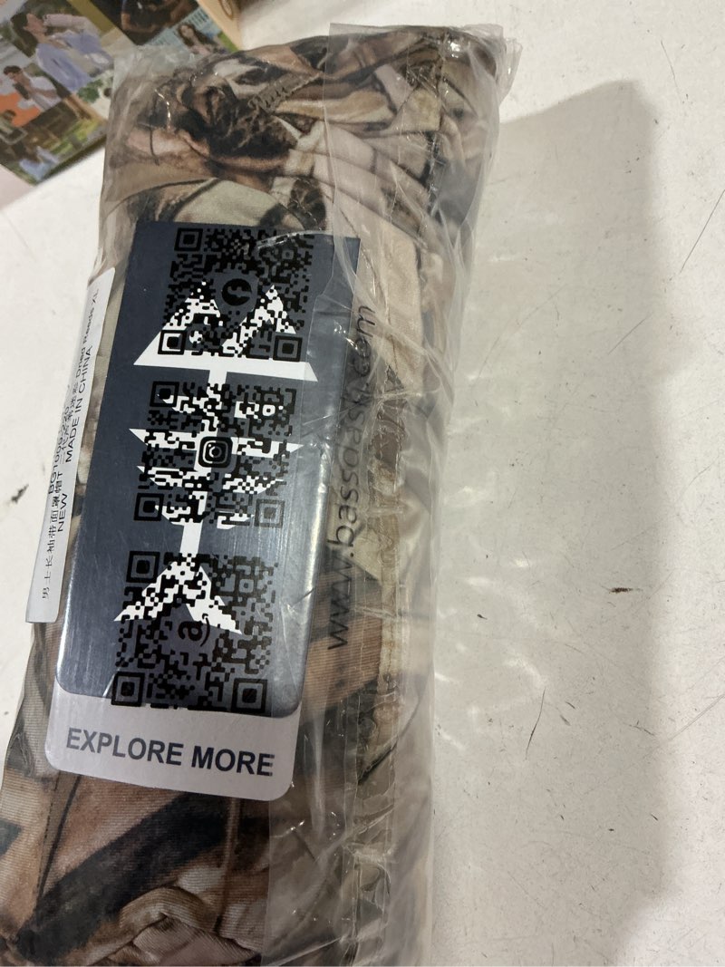 Condition photo showing New/Like New for BASSDASH UPF 50+ Men’s Hunting Shirts with Mask Long Sleeve Camo Fishing Hoodie Green Leaves XL