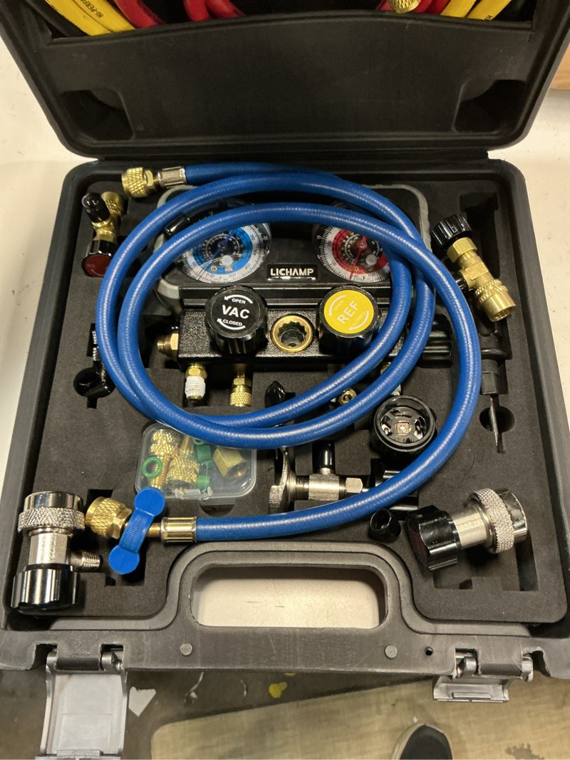 Condition photo showing Good Condition for lichamp hvac r410a manifold gauge set ac r134a, freon r22 r32 410a 134a diagnostic manifold gauge with hose kit air conditioner refrigerant recharge kit
