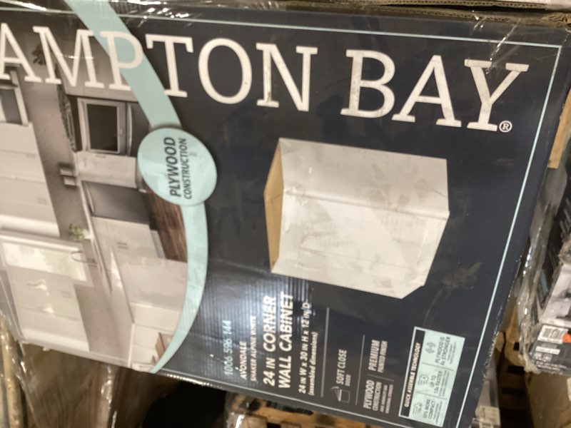  hampton bay SHAKER ALPINE WHITE 24 IN CORNER WALL CABINET
