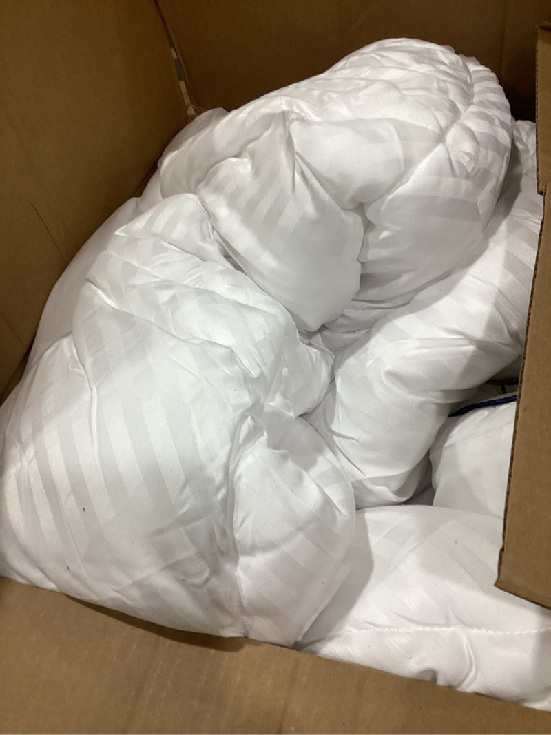 Condition photo showing Good Condition for EGOHOME Twin XL Memory Foam Mattress, 5 Inch Bed Mattress in a Box with Cooling Green Tea Gel, Relieve Pressure with Medium Support, CertiPUR-US Certified, 80''L x 38''W, White 5 Inch Twin XL