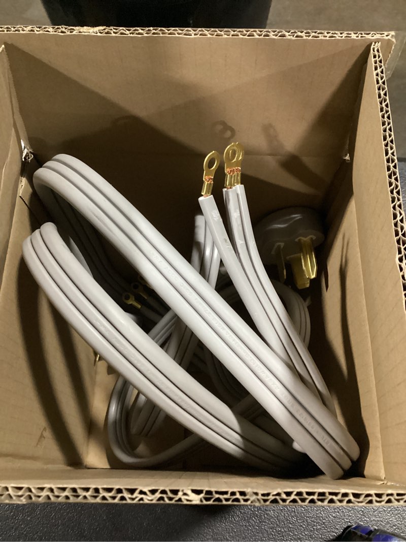 Condition photo showing Good Condition for 5 feet electric range cord, 50 amps 3-prong wire, 61242