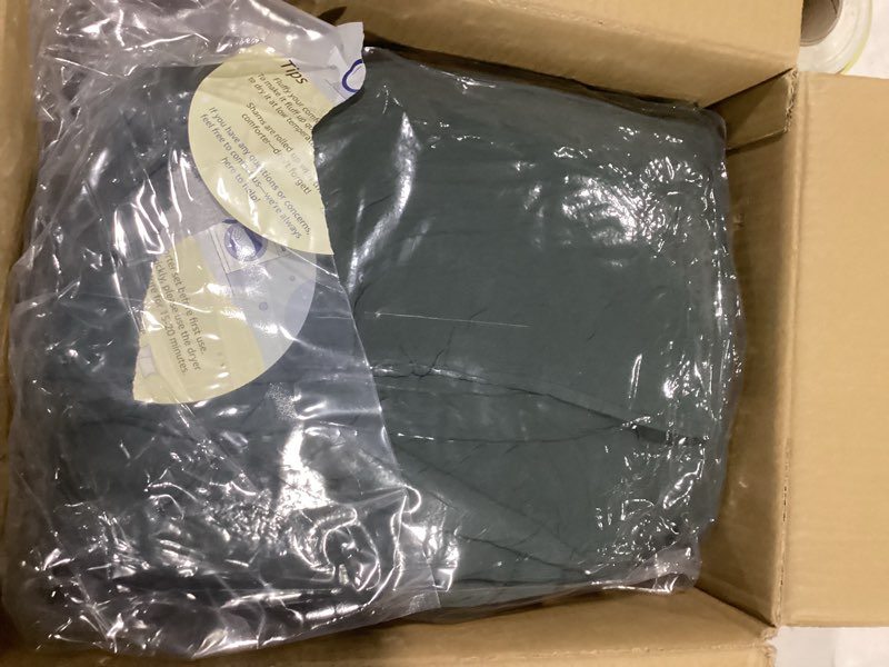 Condition photo showing Good Condition for Geniospin King Size Comforter Set - 7 Pieces Dark Green Bedding Set, Botanical Textured Comforter Bed Set, All Season Lightweight Bed in a Bag with Comforter, Sheets, Pillowcases & Shams Dark Green King (102"x90")