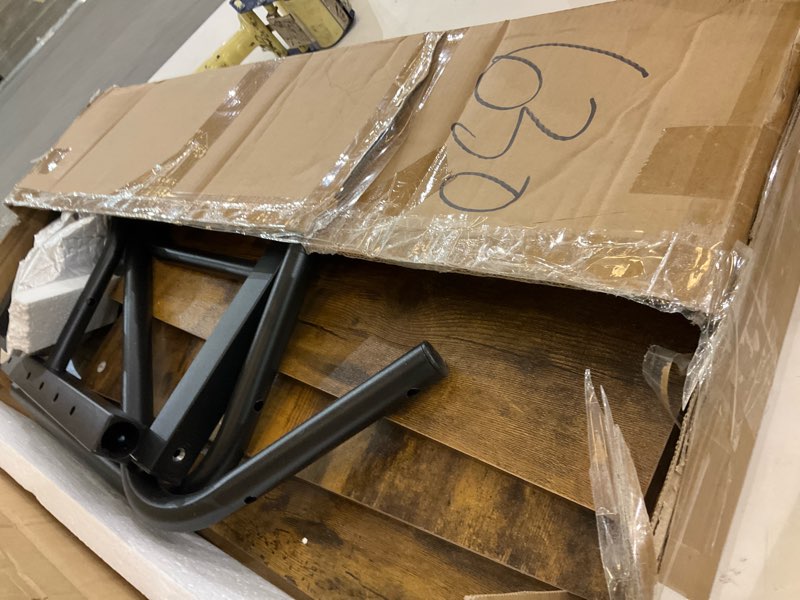 Unknown product w metal frame and wooden panels  