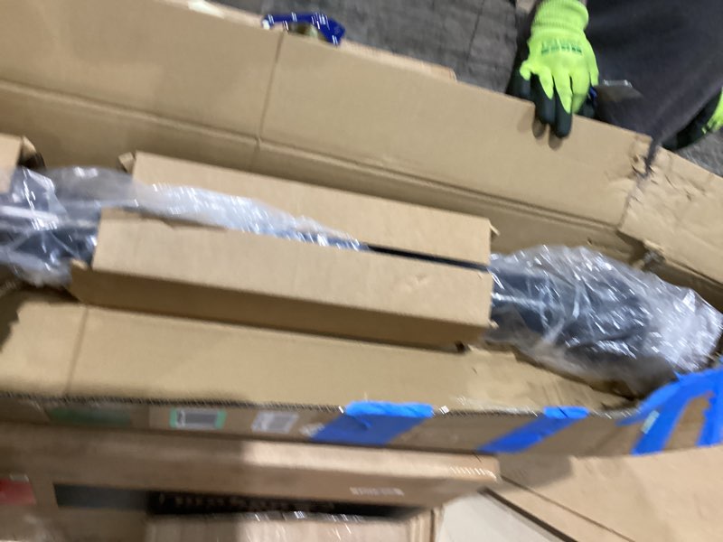 Condition photo showing New/Like New for 946-067 Rear Drive Shaft Prop Shaft Driveshaft Assembly Compatible with Chevrolet Silverado 2500 HD Classic & GMC Sierra 2500 HD Classic, 4WD Automatic Trans 133.0" WB 96.0" Bed, Replace OE 15109398