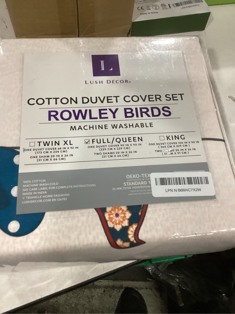 Condition photo showing New/Like New for lush decor rowley birds reversible cotton duvet cover set, 3 piece set, full/ queen, multi - colorful bird bedding set - whimsical & playful floral bird duvet - boho & farmhouse home decor multicolor full/queen duvet