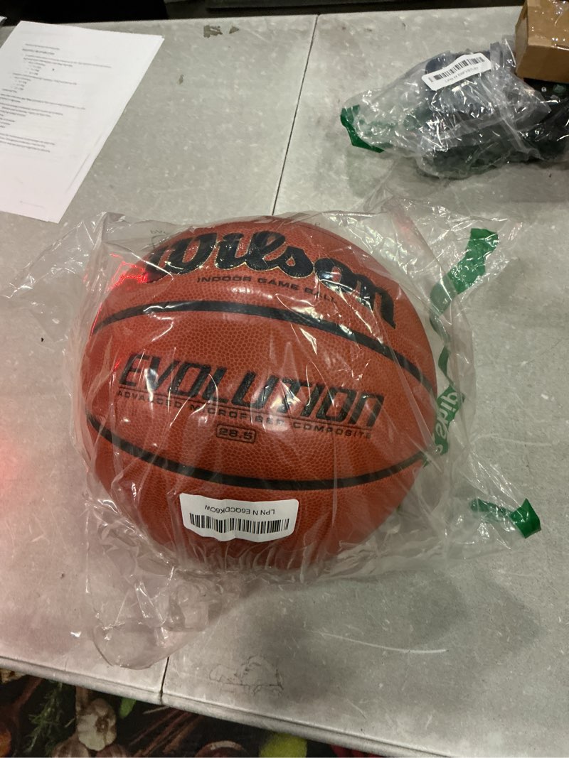 Condition photo showing Good Condition for wilson evolution basketballs brown - game ball size 6 - 28.5"
