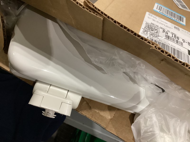 Condition photo showing Good Condition for Mayfair Linden Slow Close Toilet Seat, Non Slip Heavy Duty Wood, Easy Install, Elongated, White Elongated Traditional Hinge