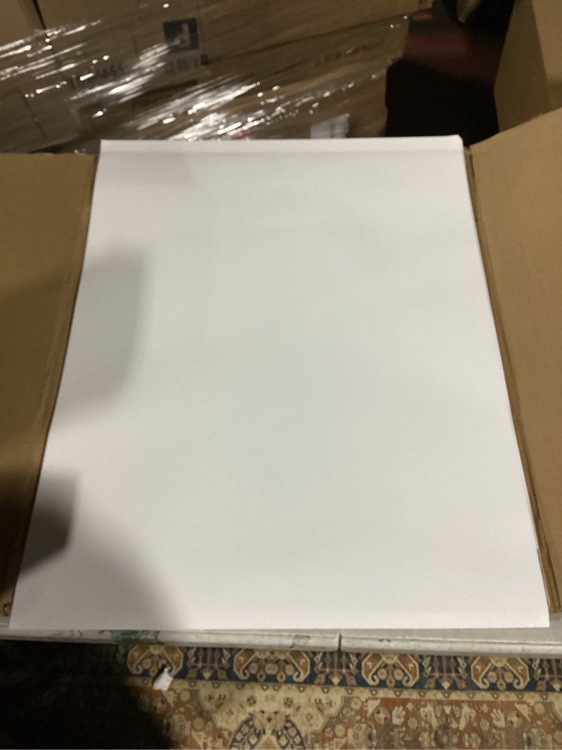 Condition photo showing Good Condition for School Smart Railroad Poster Board Paper, 22 x 28 Inches, 6-Ply, White, Pack of 25 White 6-Ply, Pack of 25