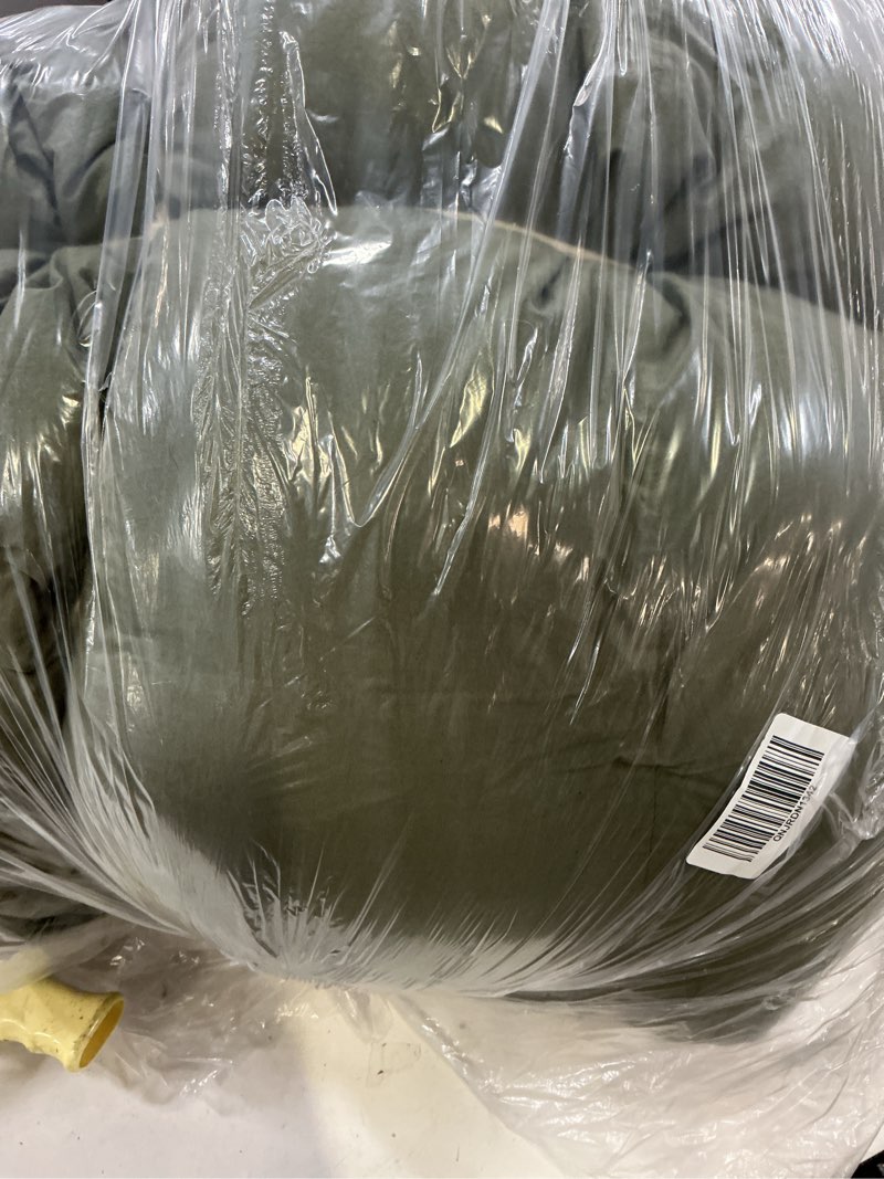Condition photo showing Good Condition for cotton pintuck comforter, king/cal king, dusty olive