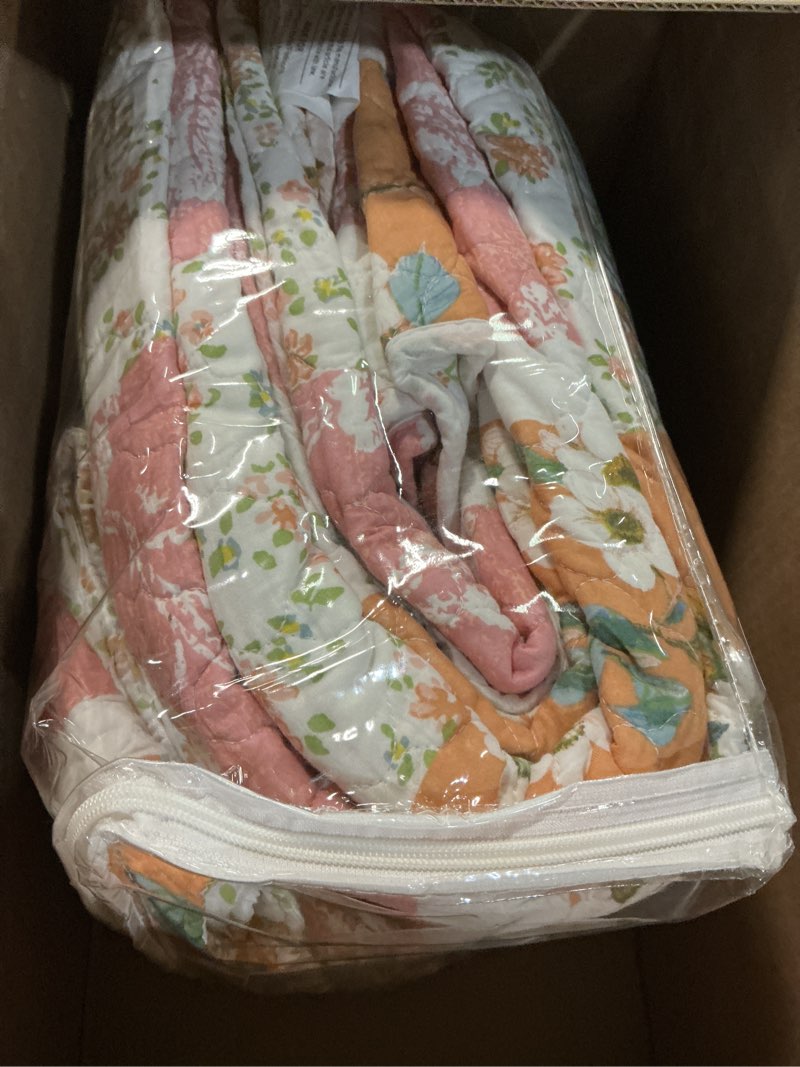 Condition photo showing Good Condition for greenland home everly shabby chic quilt set, 3-piece full/queen, blue 3-piece full/queen blue
