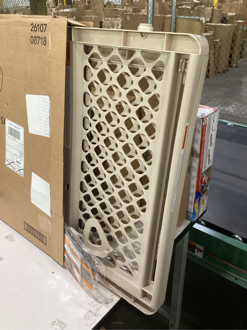 Condition photo showing New/Like New for Toddleroo by North States - Supergate Ergo Baby Gate: Plastic Baby Gate for Stairs & Doorways - Adjustable Indoor Safety Gate - Made in USA - 26 to 42 Inches Wide - 26 Inches Tall - Sand