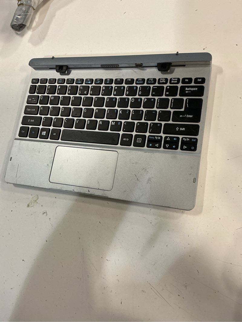 Condition photo showing As Is for keyboard for computer 10x8