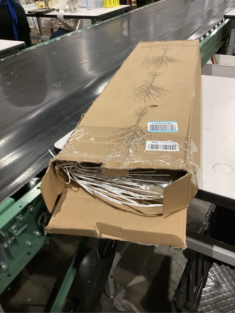 Outdoor Christmas Decoration Lighted Birch Tree, 3 Packs LED Prelit Light up Tree with Burlap Decor,