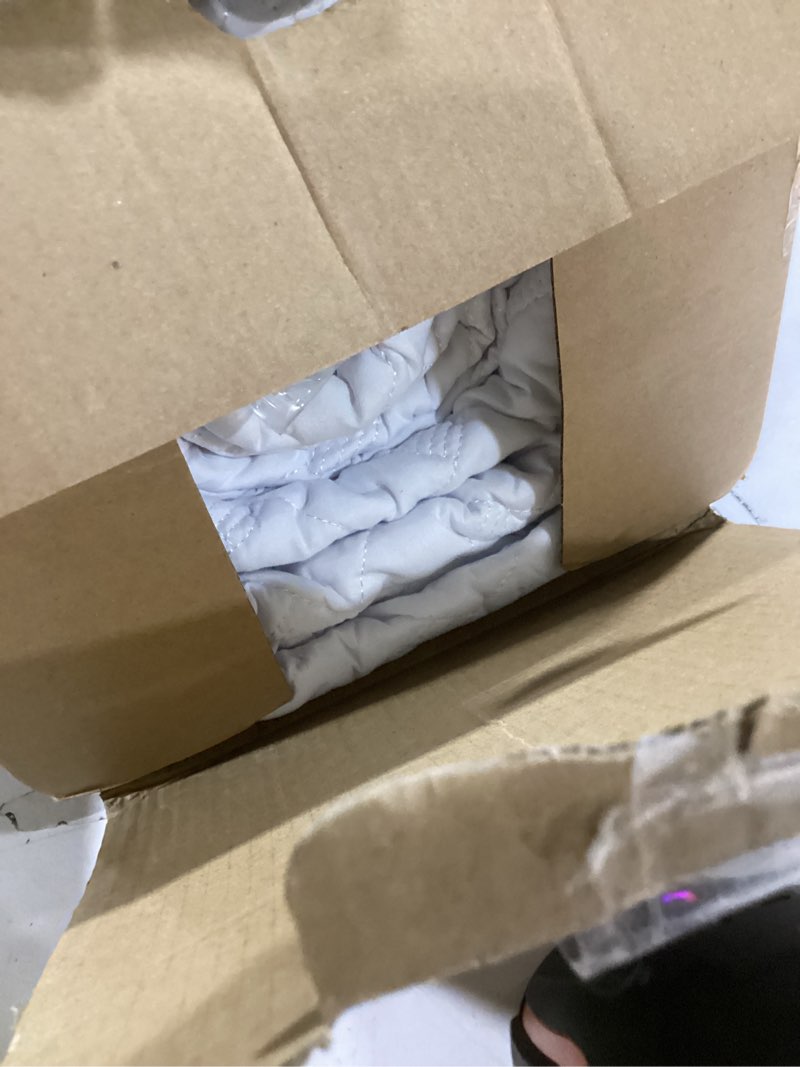 Condition photo showing As Is for bedsure quilts king size - lightweight bedspreads king size with basket weave pattern, soft quilt bedding set, white comforter set coverlet for all seasons with 2 pillow shams (106" x 96") 02 - white king (106" x 96")