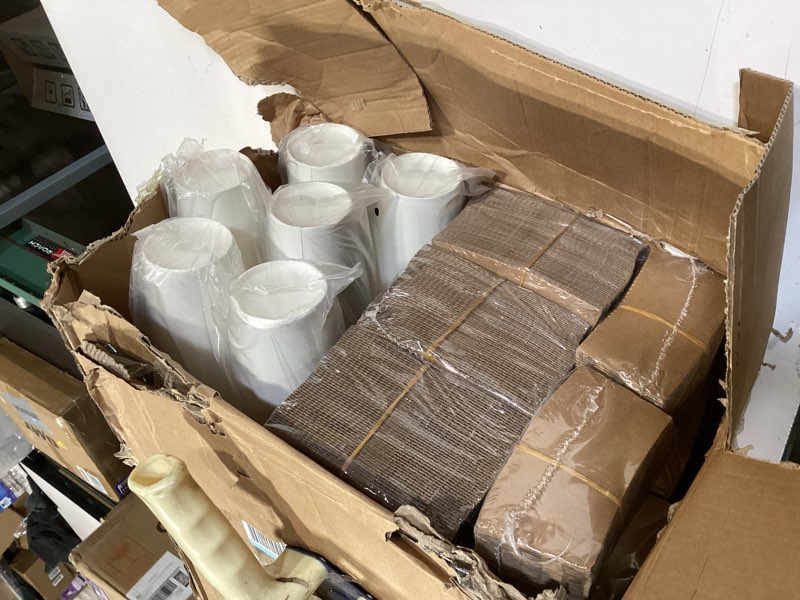 Condition photo showing Good Condition for 16 oz 500 pack coffee cups with lids and sleeves, hot paper coffee cups with lids, disposable to go cups with lid for coffee, tea, hot chocolate, ideal for cafes, offices and travel white 16 oz 500 pack with lids and sleeves